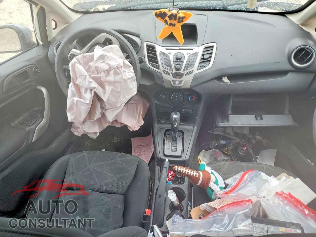 FORD FIESTA 2011 - 3FADP4EJ2BM121916