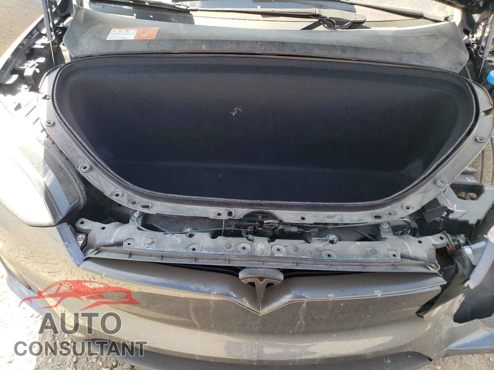 TESLA MODEL X 2017 - 5YJXCDE22HF065534