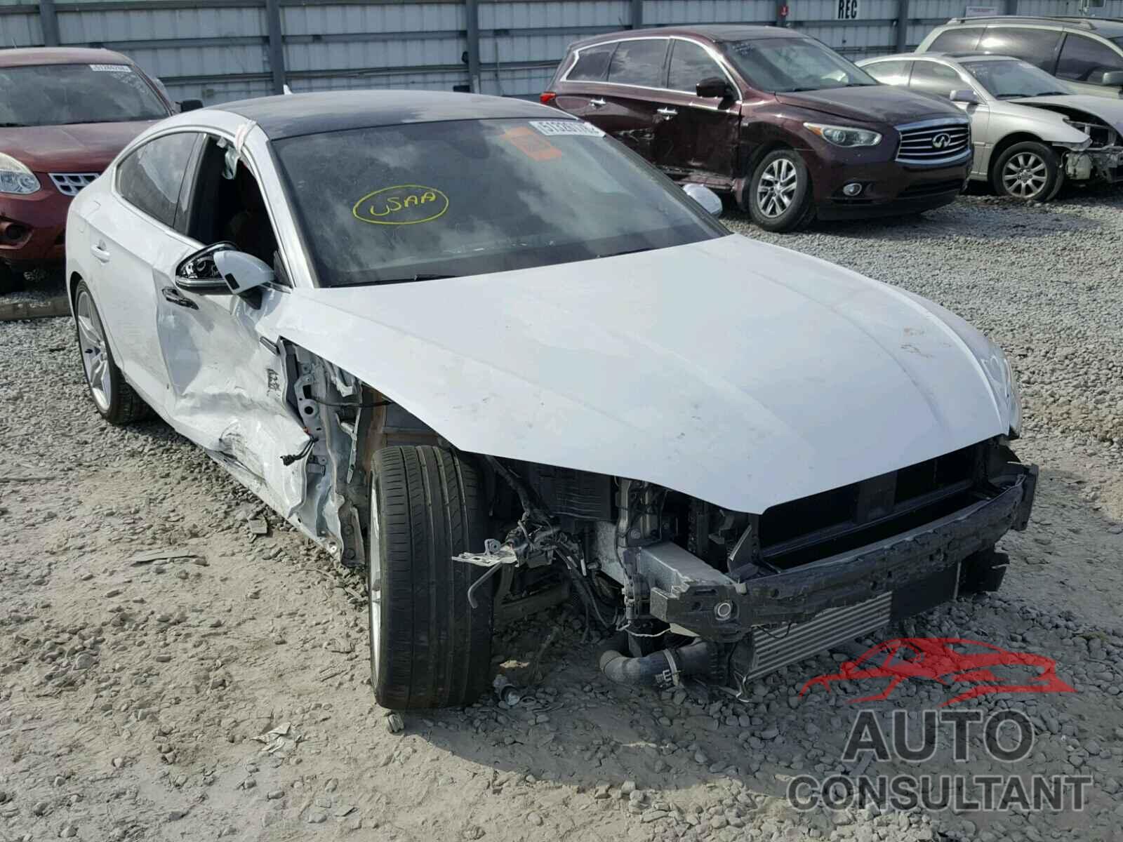 AUDI A5 PREMIUM 2018 - WAUENCF54JA042093