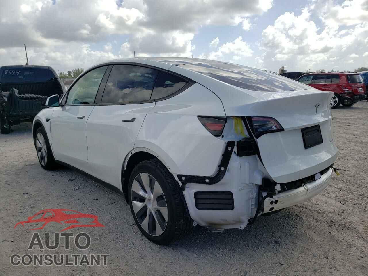 TESLA MODEL Y 2022 - 7SAYGDEE5NF331503
