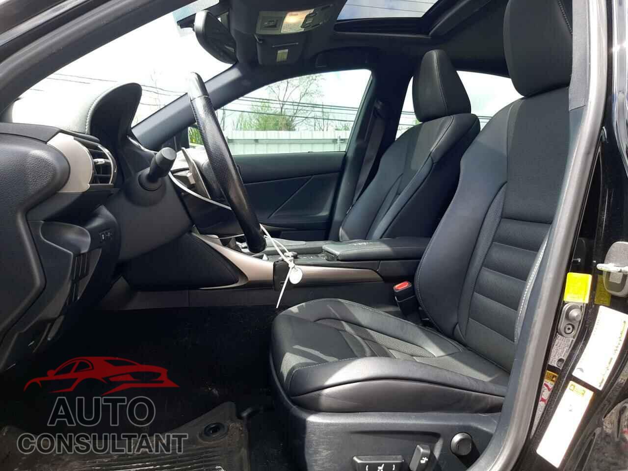 LEXUS IS 2016 - JTHCE1D26G5011578