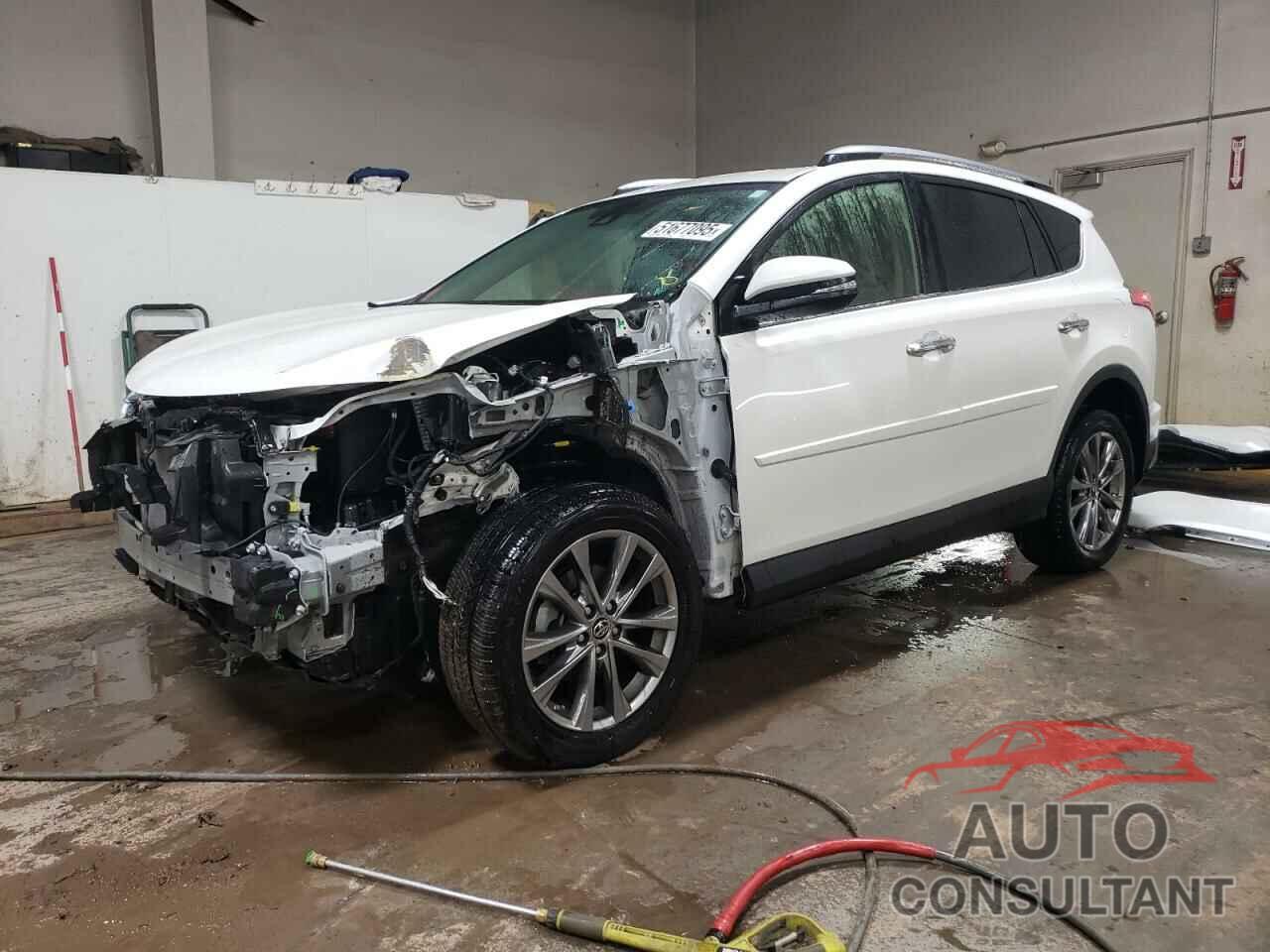 TOYOTA RAV4 2017 - JTMDFREV9HJ703448