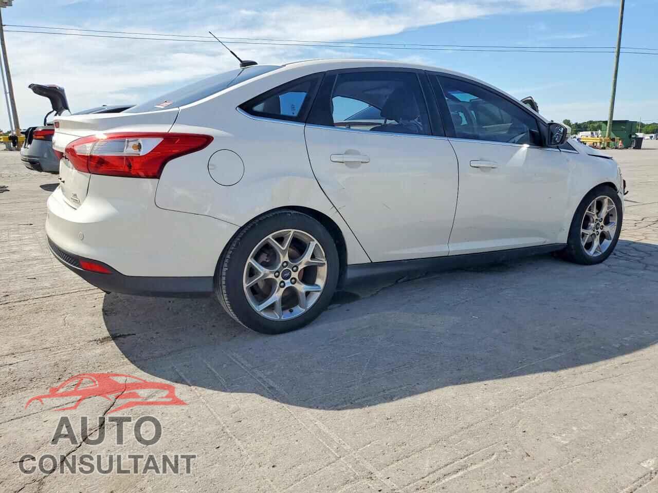 FORD FOCUS 2012 - 1FAHP3H22CL413231