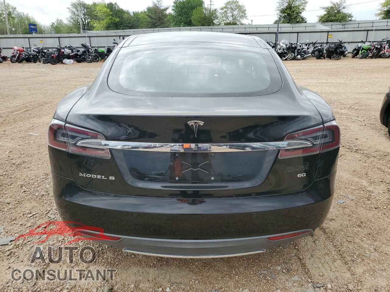 TESLA MODEL S 2014 - 5YJSA1S1XEFP51455