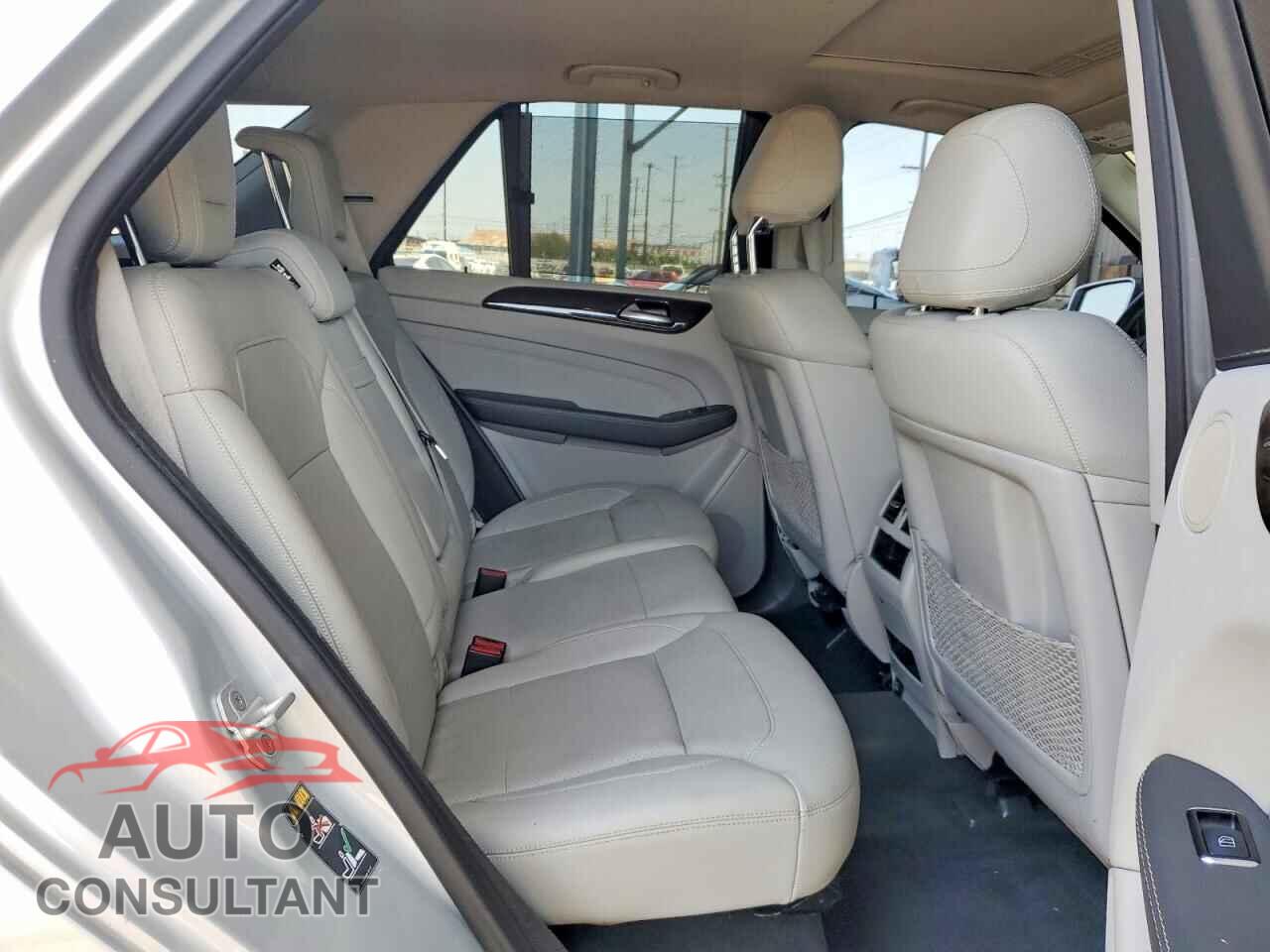 MERCEDES-BENZ M-CLASS 2015 - 4JGDA5JB9FA488021