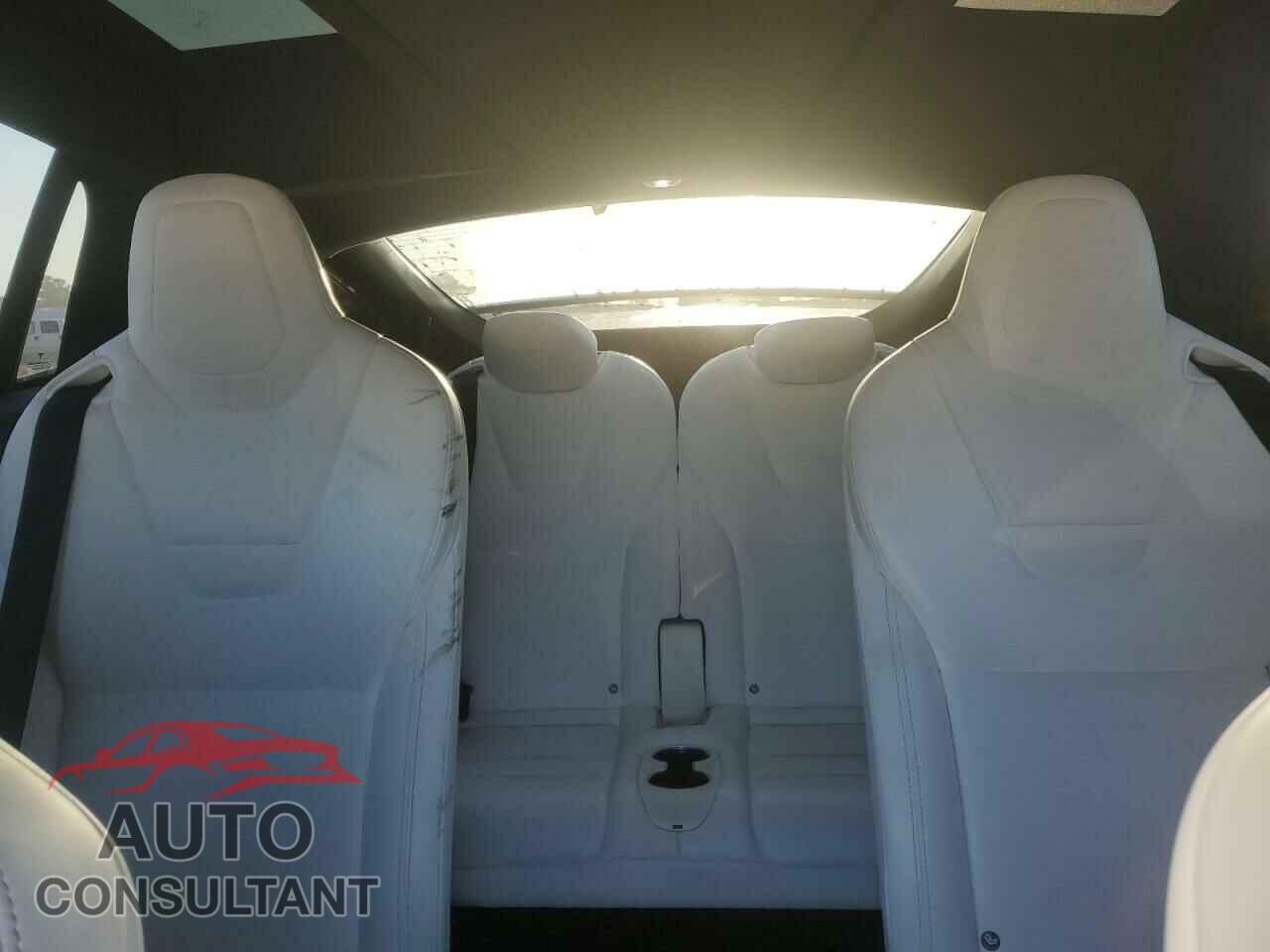 TESLA MODEL X 2017 - 5YJXCBE24HF053891