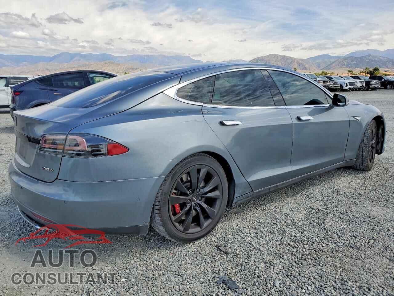 TESLA MODEL S 2013 - 5YJSA1CN4DFP27183