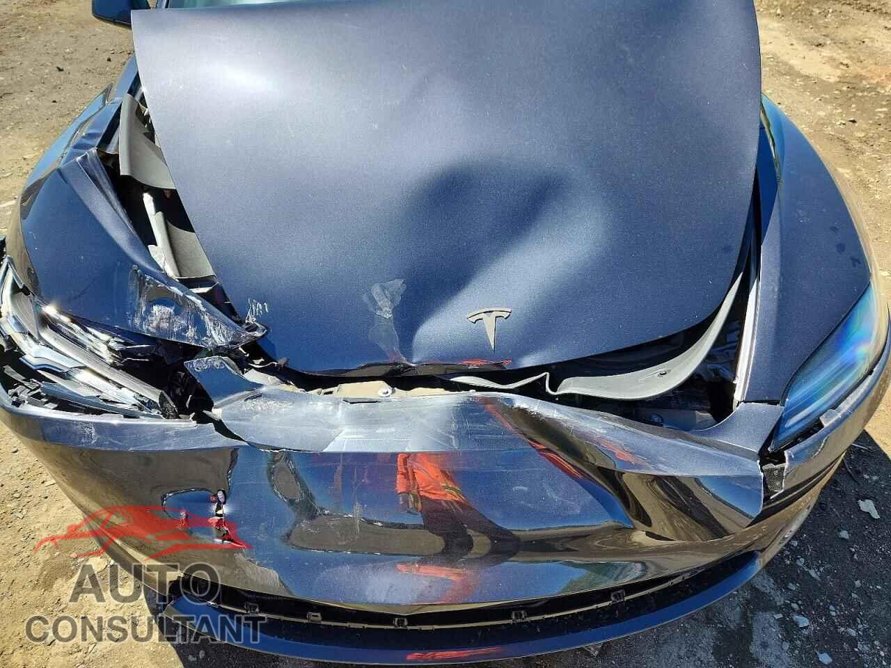 TESLA MODEL 3 2024 - 5YJ3E1EA7RF785993