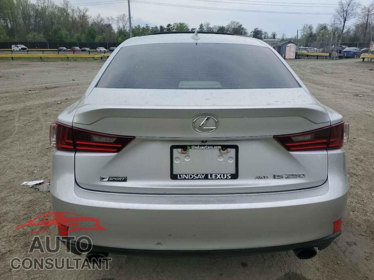 LEXUS IS 2015 - JTHCF1D22F5018930