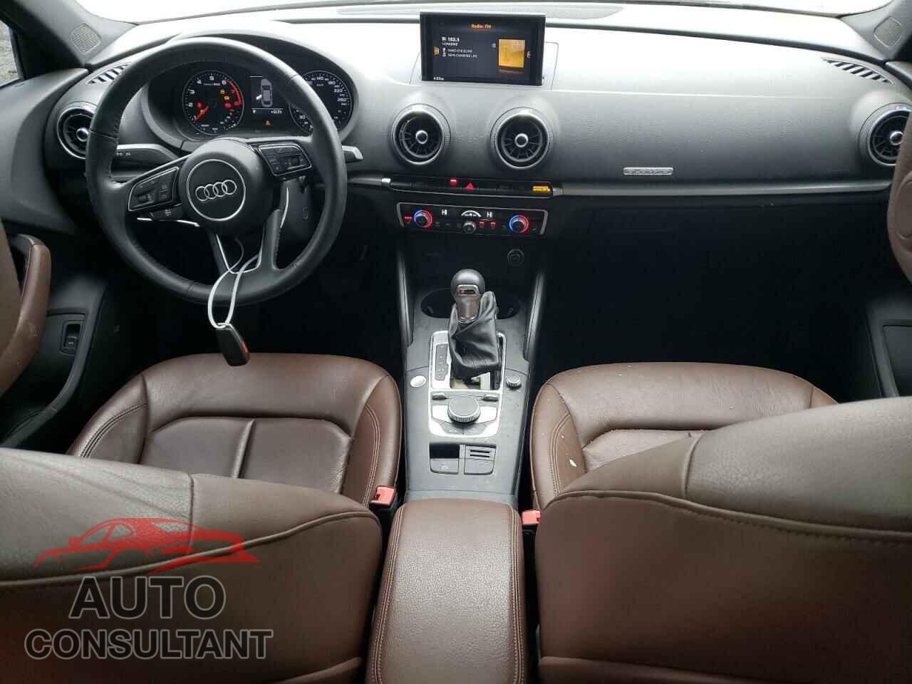 AUDI A3 2019 - WAUBEGFF2KA108306