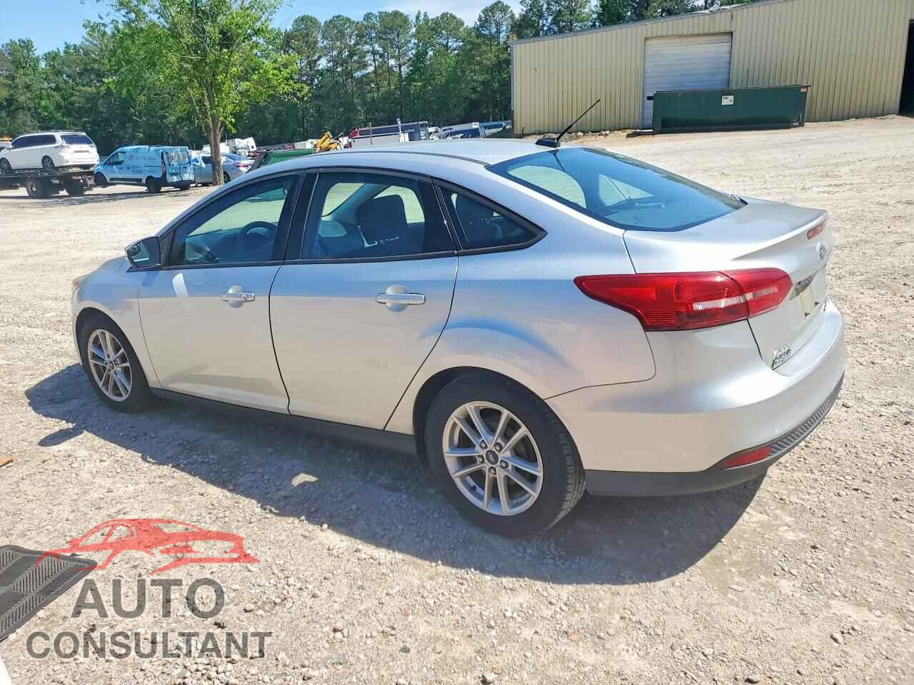 FORD FOCUS 2015 - 1FADP3F27FL204444