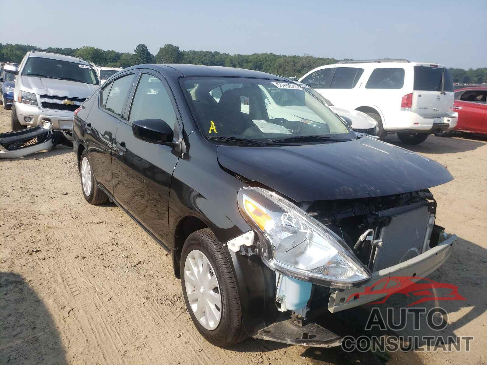 NISSAN VERSA 2019 - 3N1CN7AP6KL827481