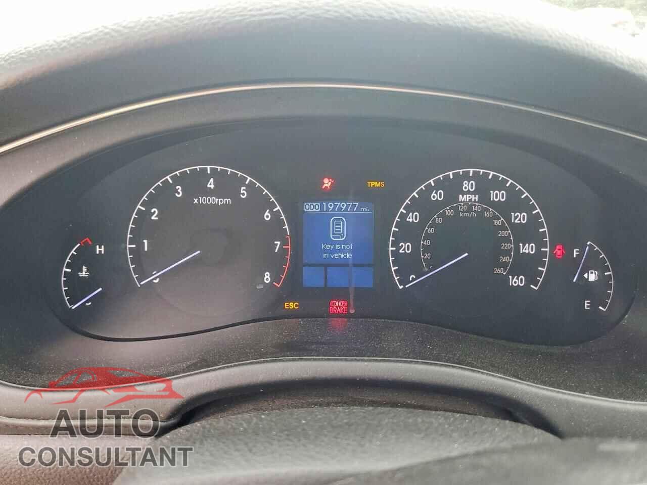 HYUNDAI GENESIS 2012 - KMHGC4DD5CU181308
