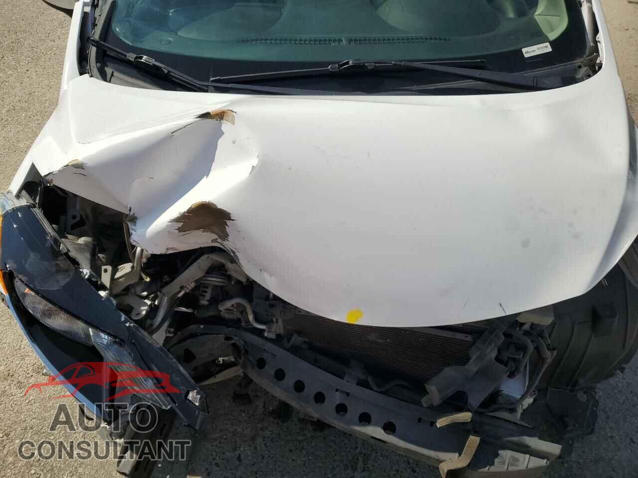 NISSAN VERSA 2019 - 3N1CE2CP3KL358205