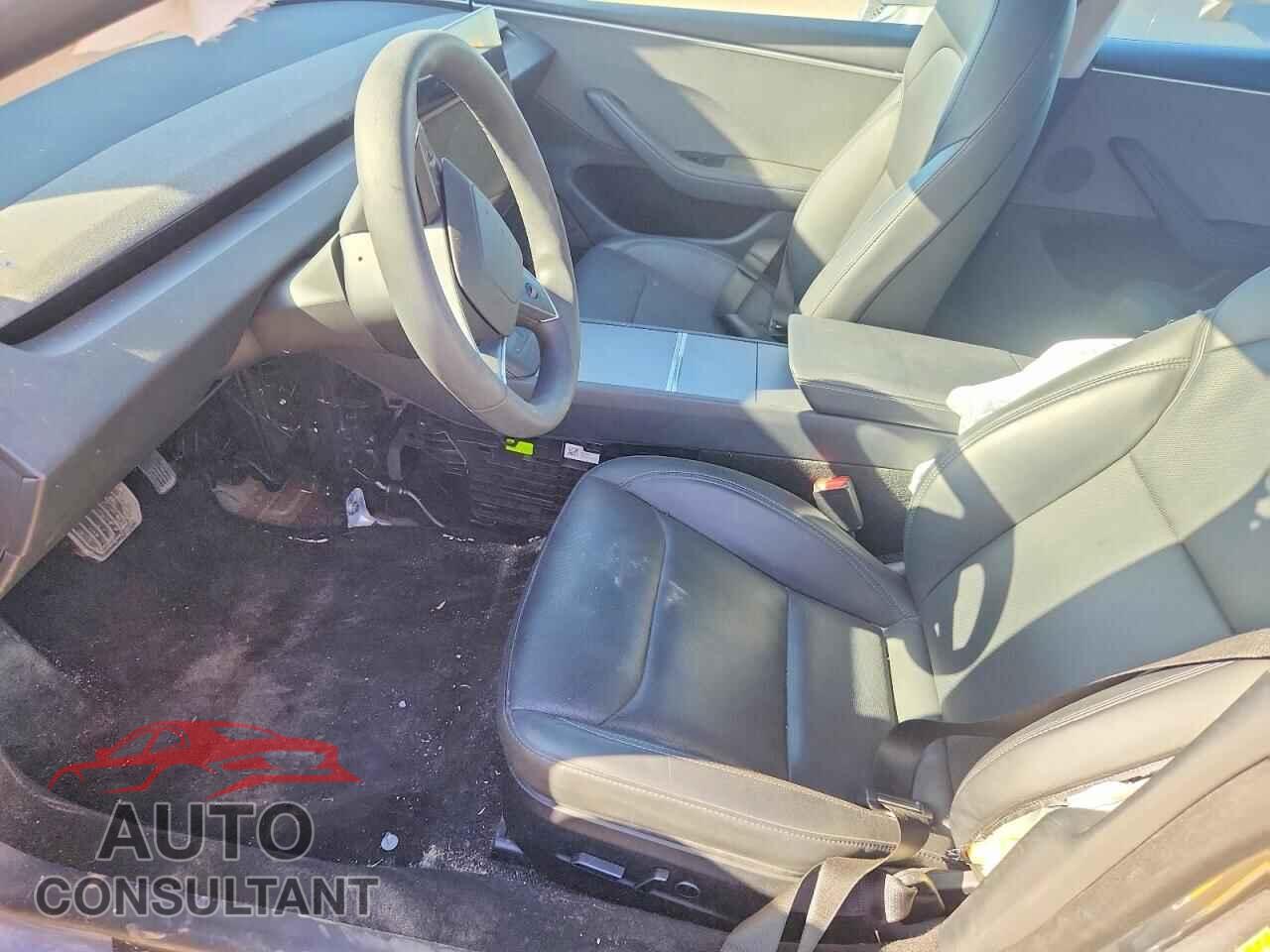 TESLA MODEL 3 2024 - LRW3E7FA4RC277234