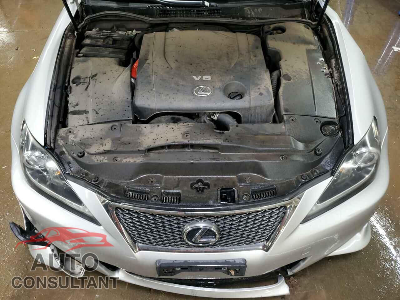 LEXUS IS 2011 - JTHBF5C20B5139633