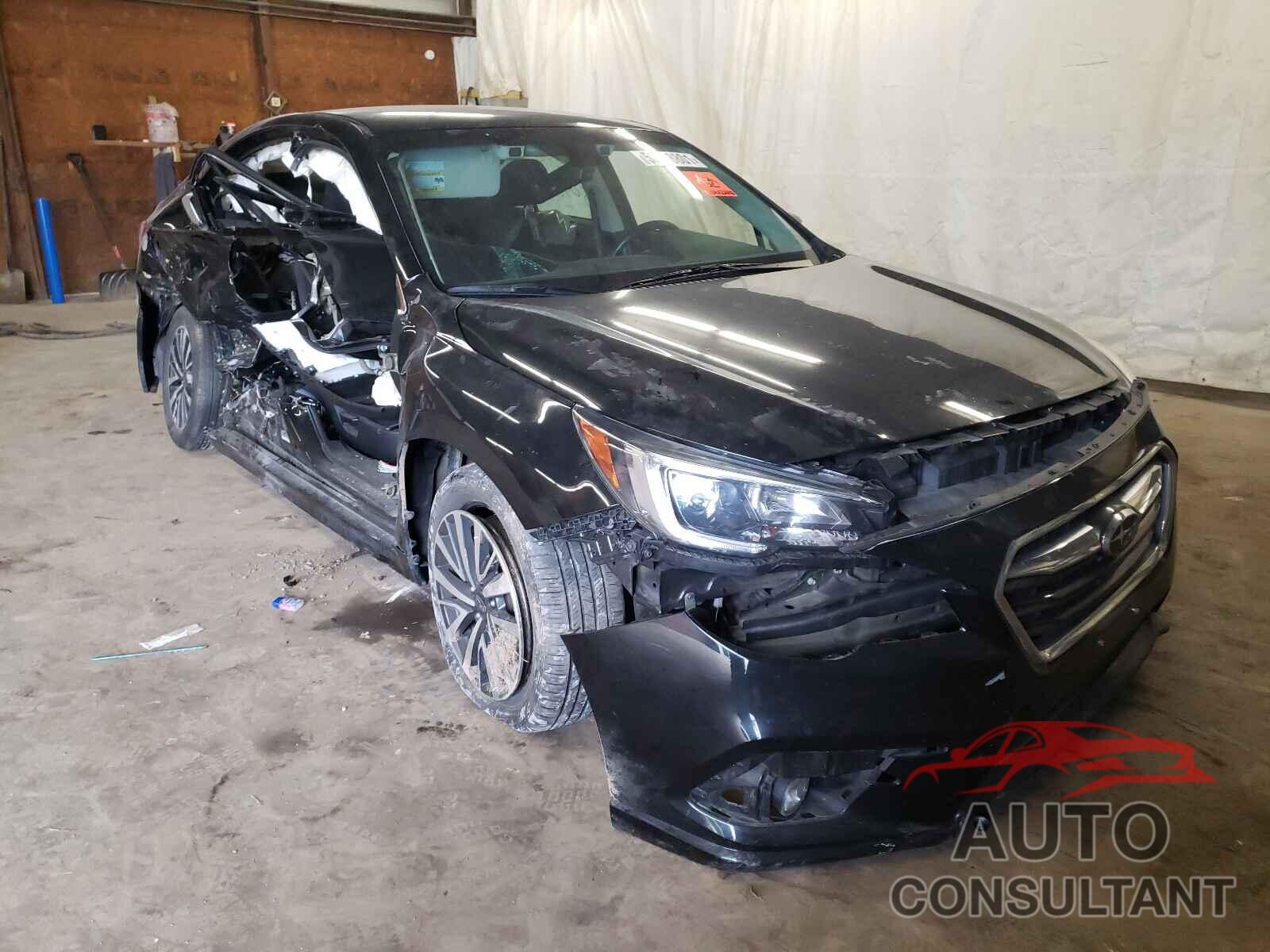 SUBARU LEGACY 2018 - 4S3BNAF68J3043979