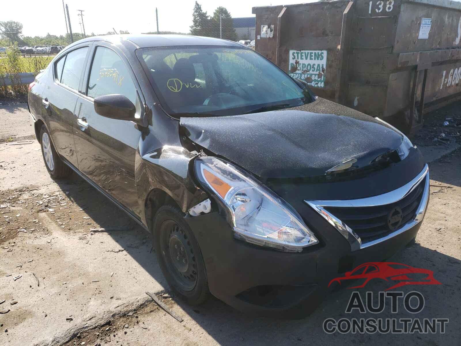 NISSAN VERSA 2018 - 3N1CN7AP0JL877226