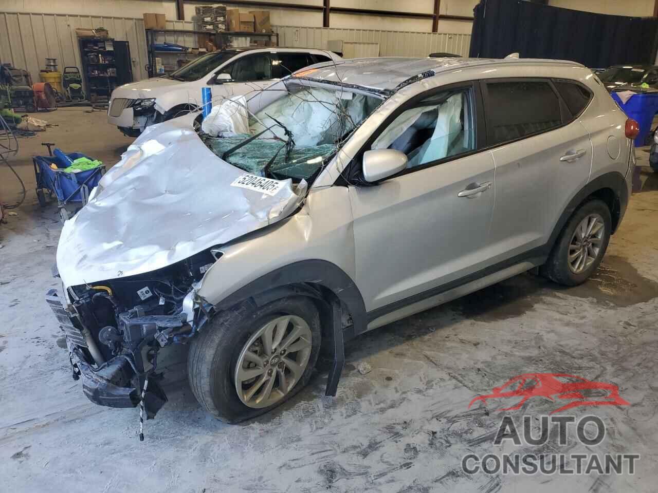 HYUNDAI TUCSON 2018 - KM8J3CA49JU693400