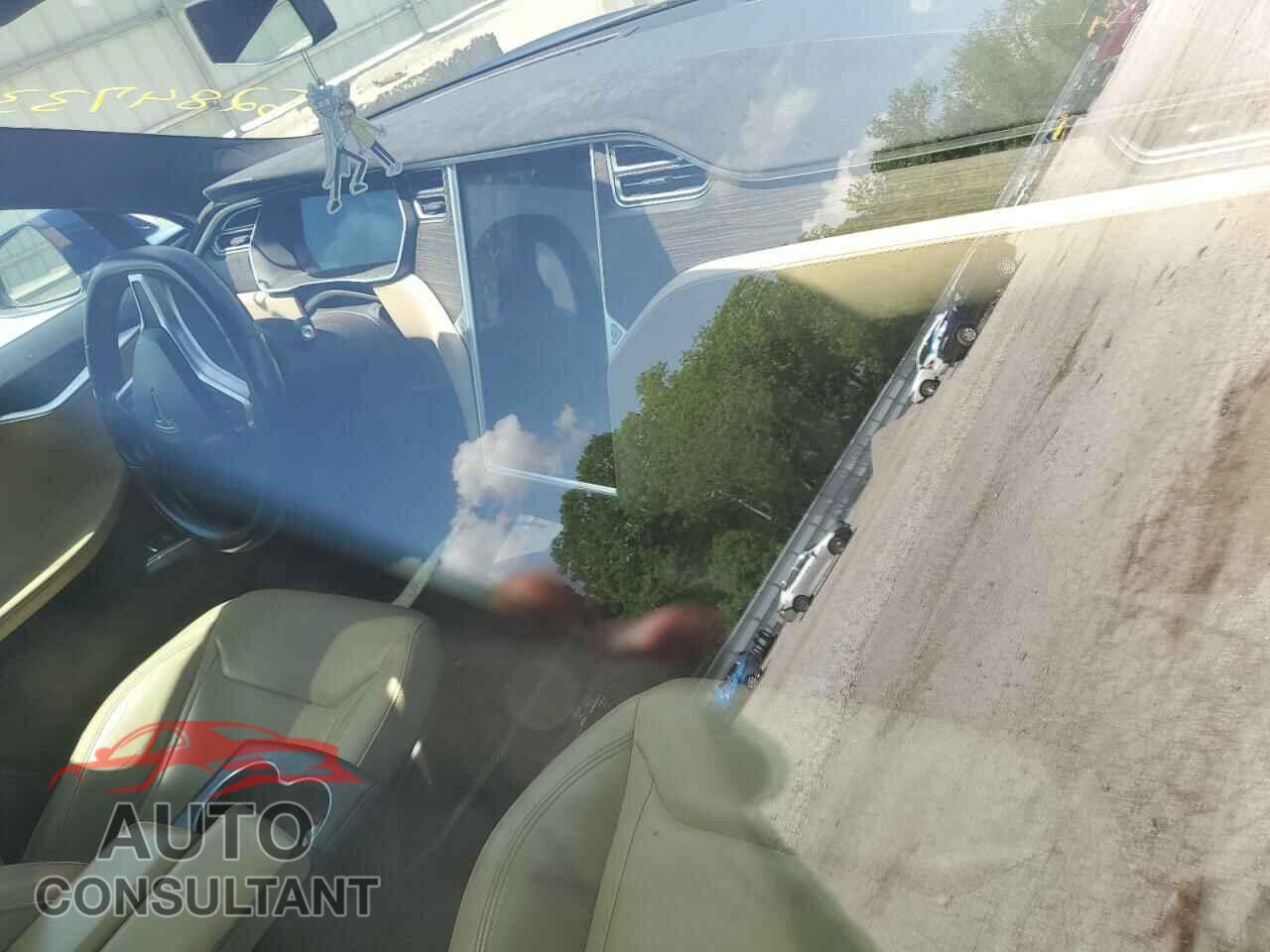 TESLA MODEL S 2015 - 5YJSA1H27FF098438
