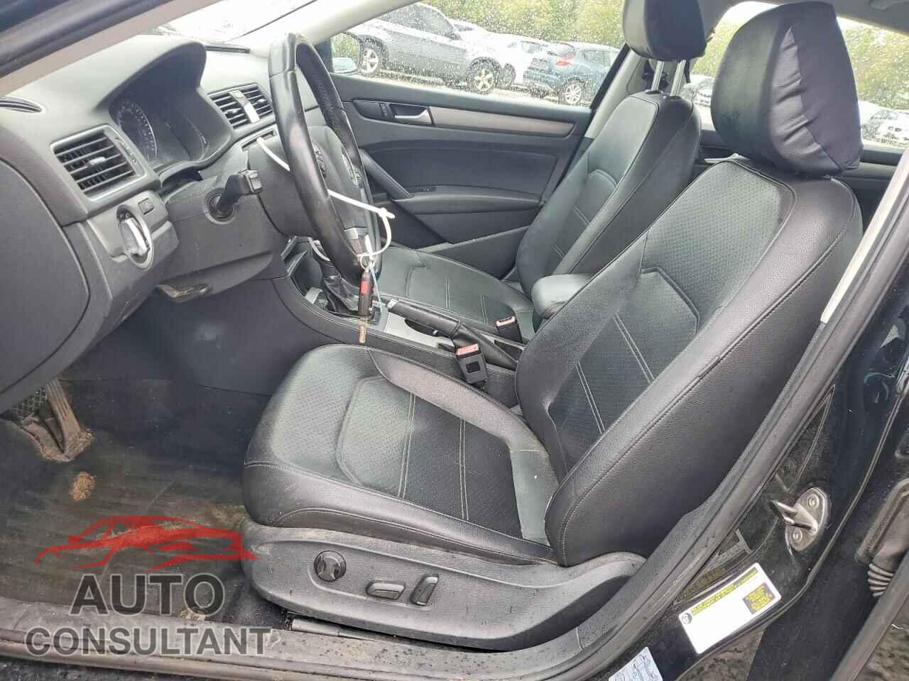 VOLKSWAGEN PASSAT 2014 - 1VWBP7A37EC002563
