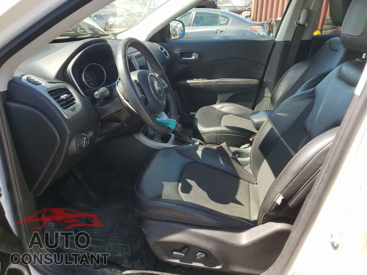 JEEP COMPASS 2018 - 3C4NJDBB1JT332106