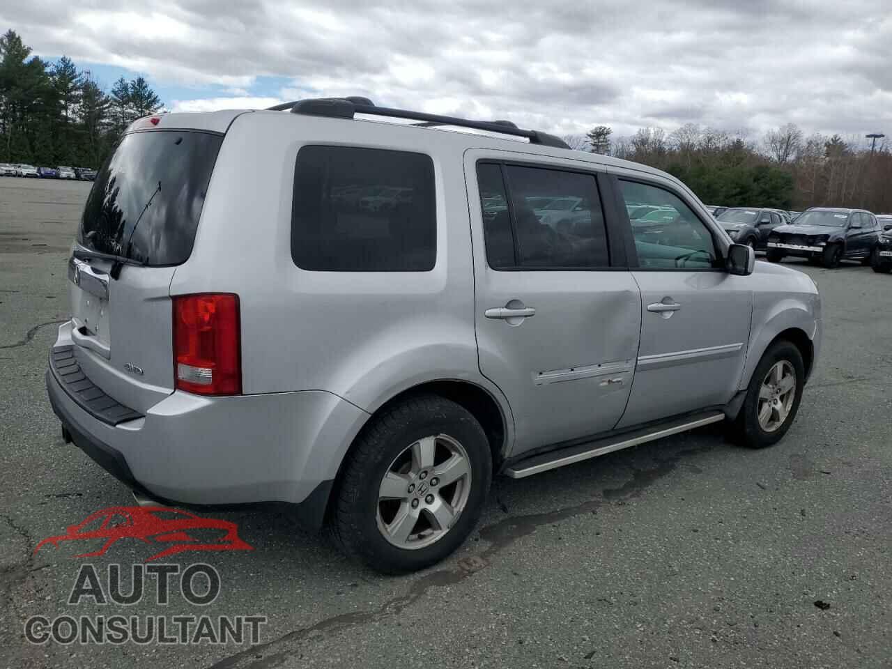 HONDA PILOT 2009 - 5FNYF48589B034307