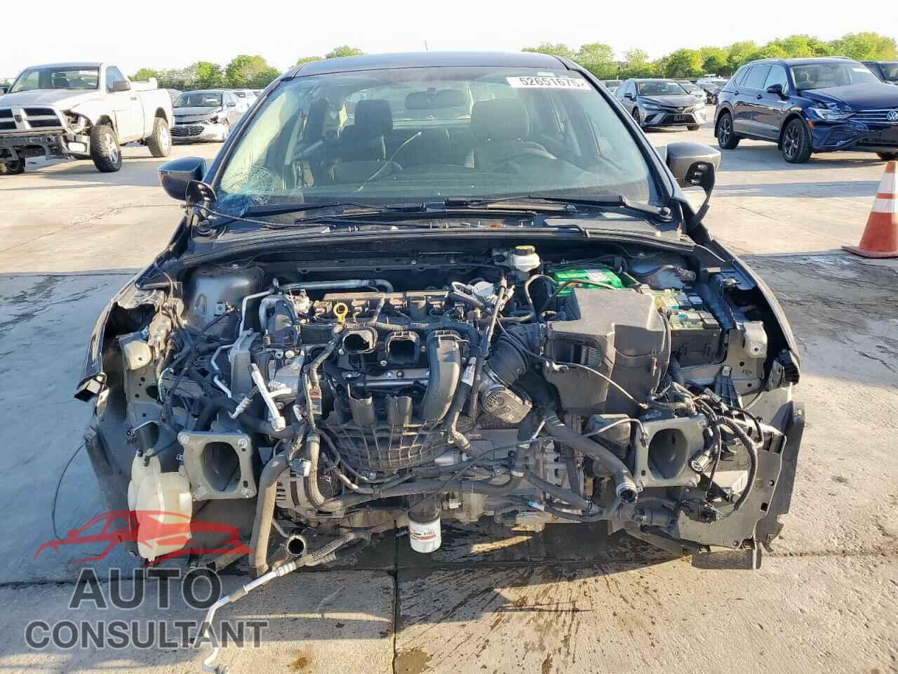 FORD FOCUS 2018 - 1FADP3F2XJL256272