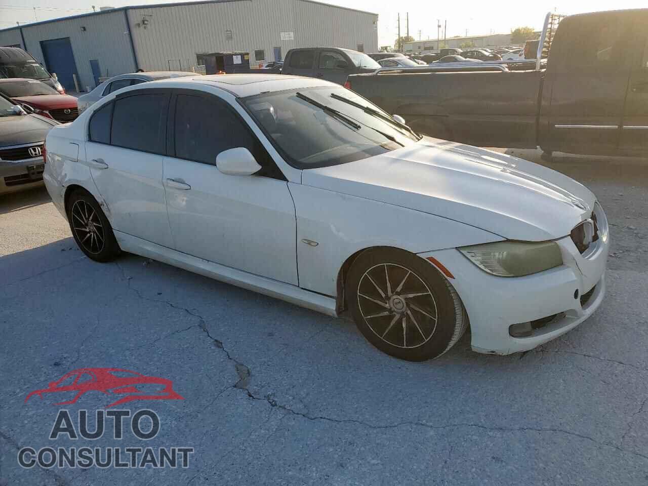 BMW 3 SERIES 2011 - WBAPH7C51BE682977