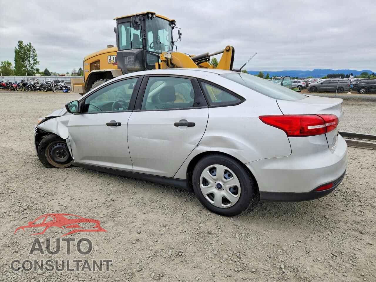FORD FOCUS 2015 - 1FADP3E29FL364228