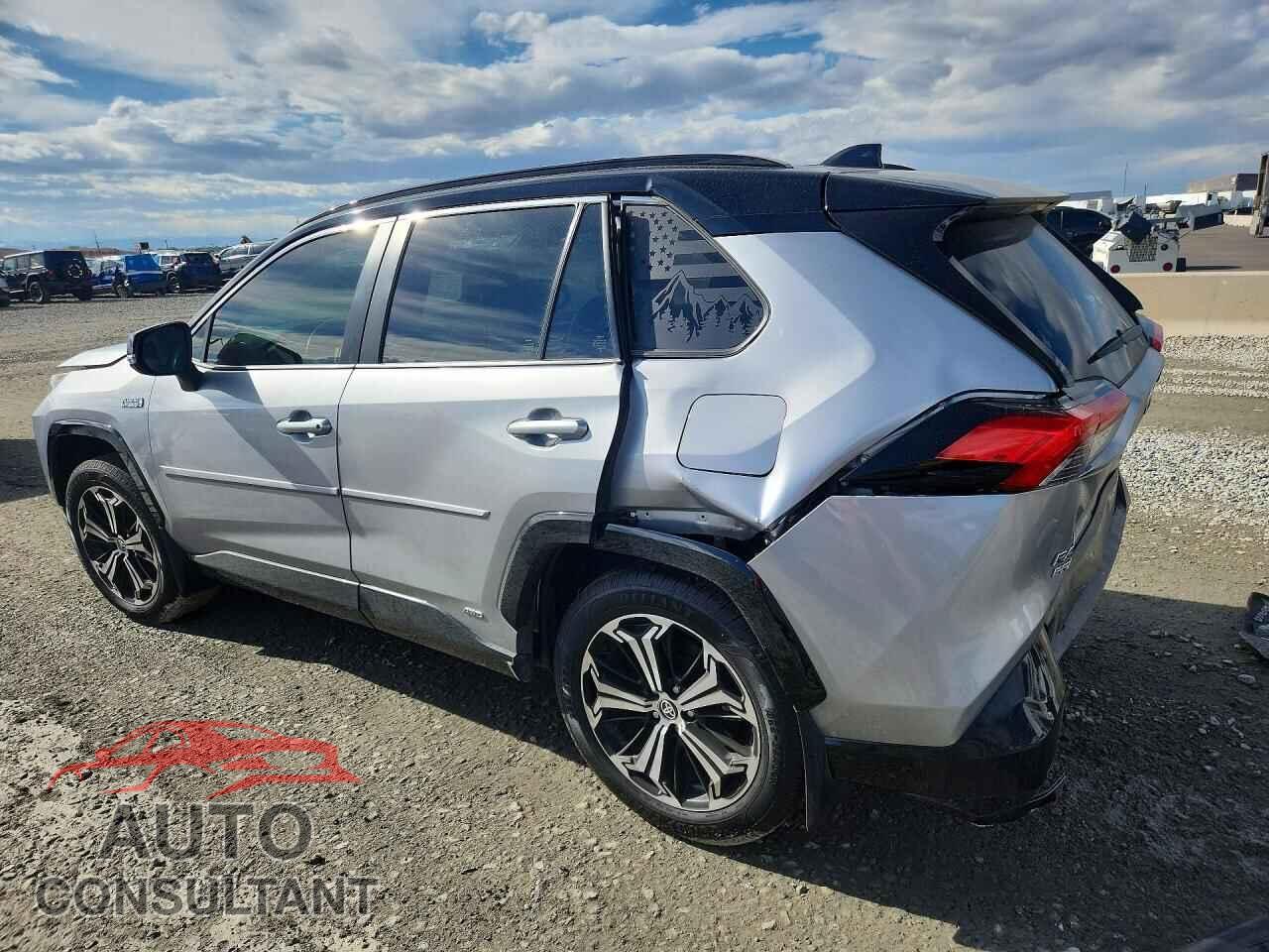 TOYOTA RAV4 2021 - JTMFB3FV7MD013948
