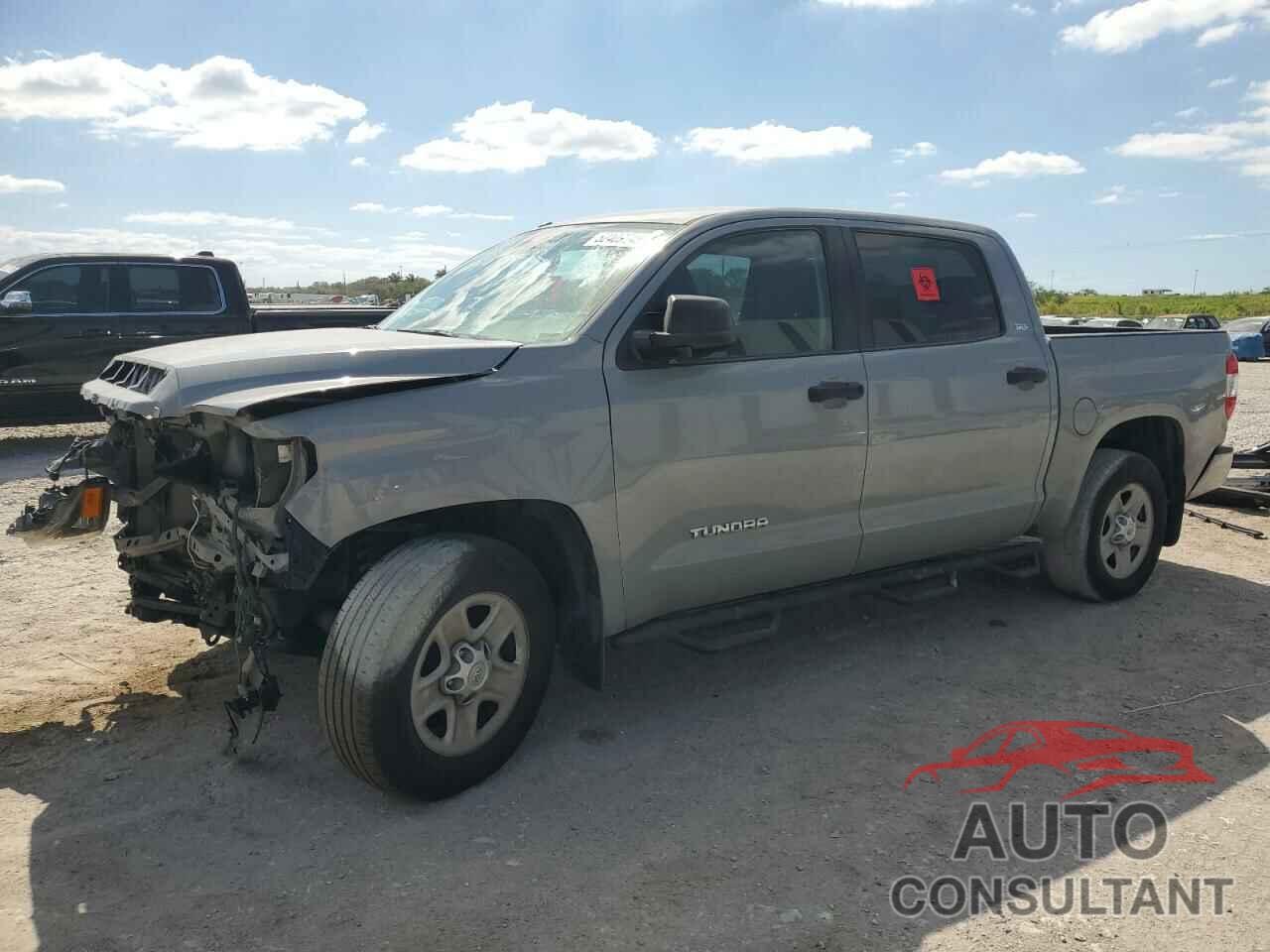 TOYOTA TUNDRA 2019 - 5TFEM5F10KX141846