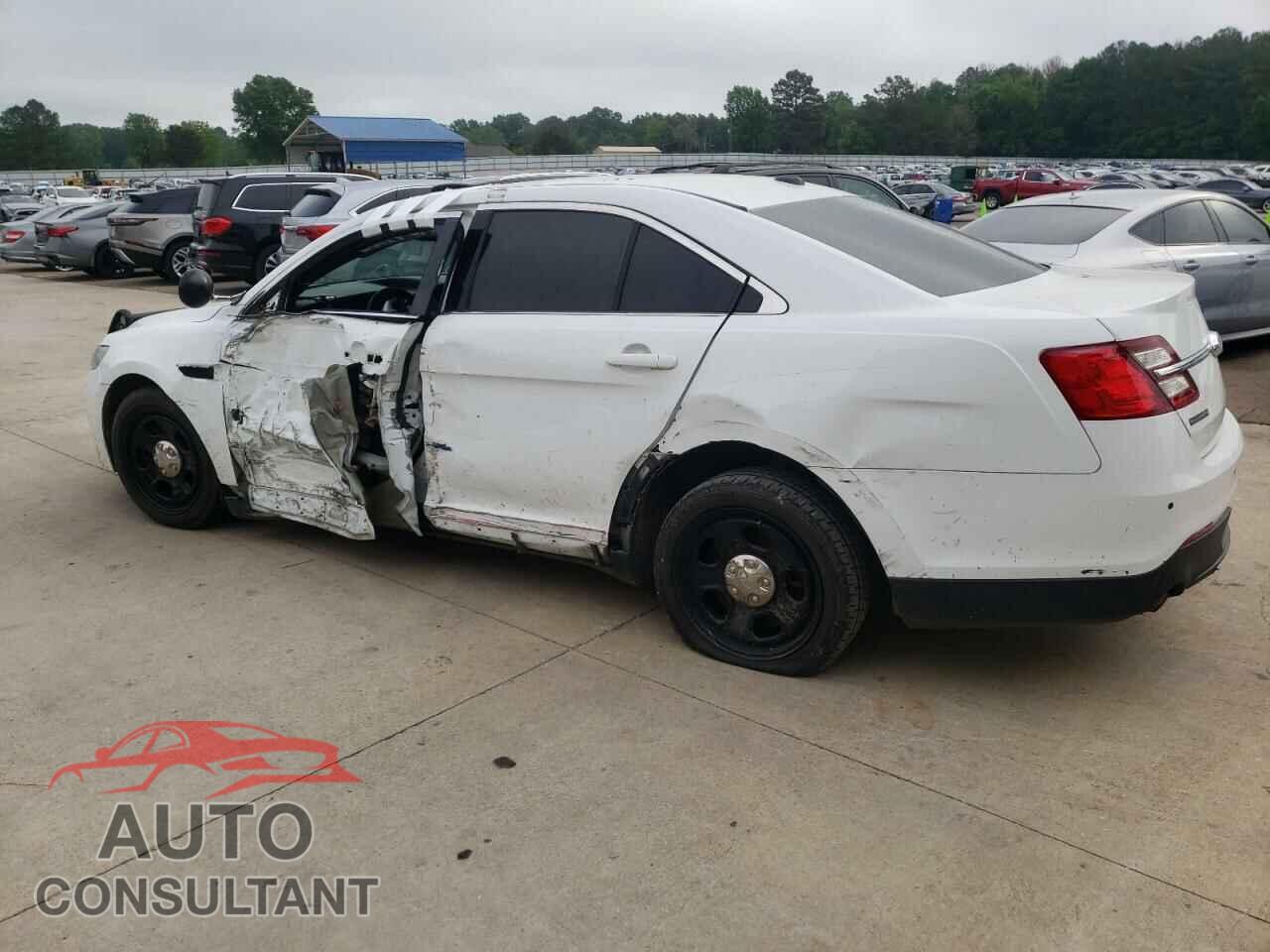 FORD TAURUS 2018 - 1FAHP2MK2JG131483