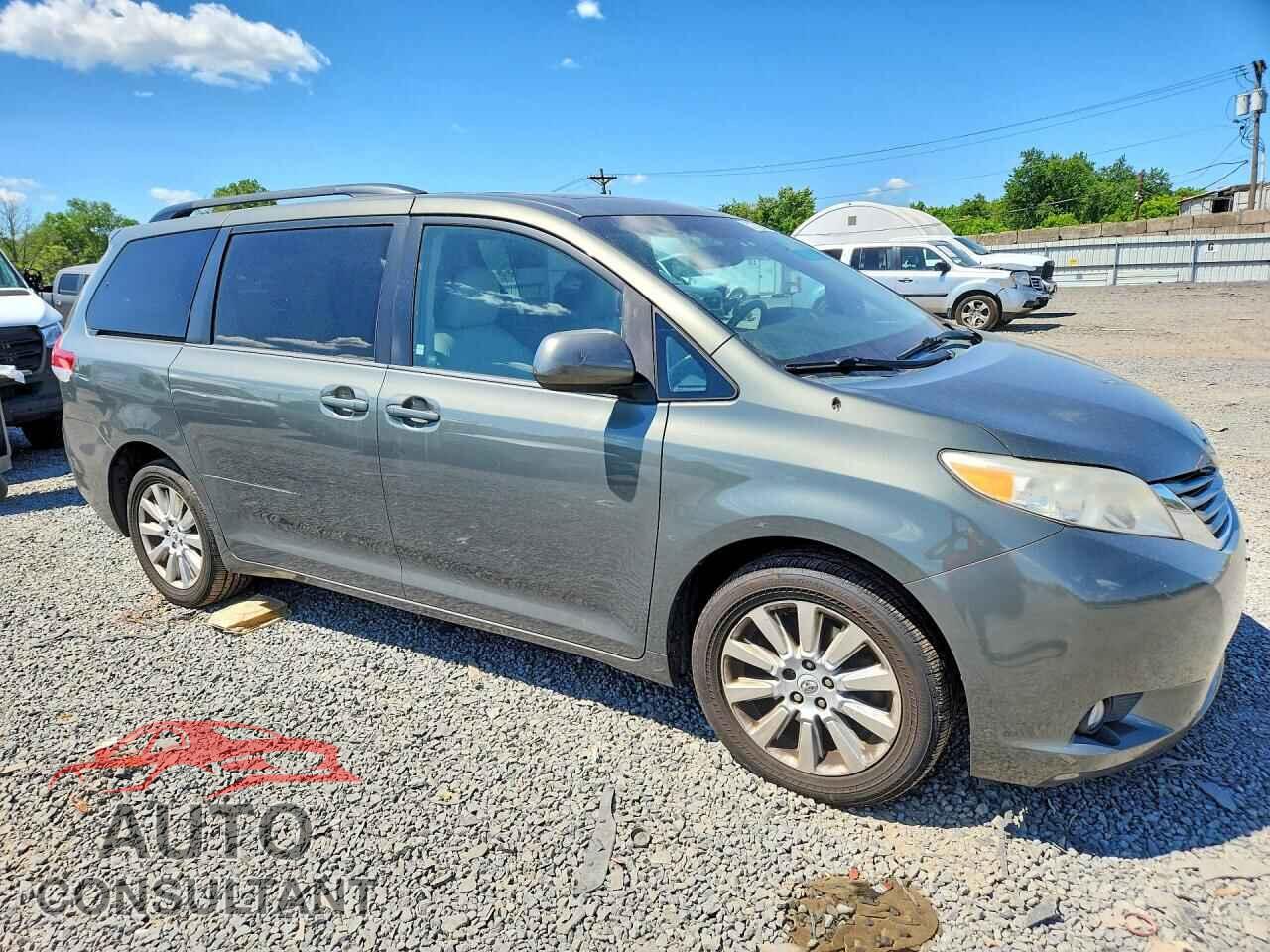 TOYOTA SIENNA 2012 - 5TDDK3DC2CS044374