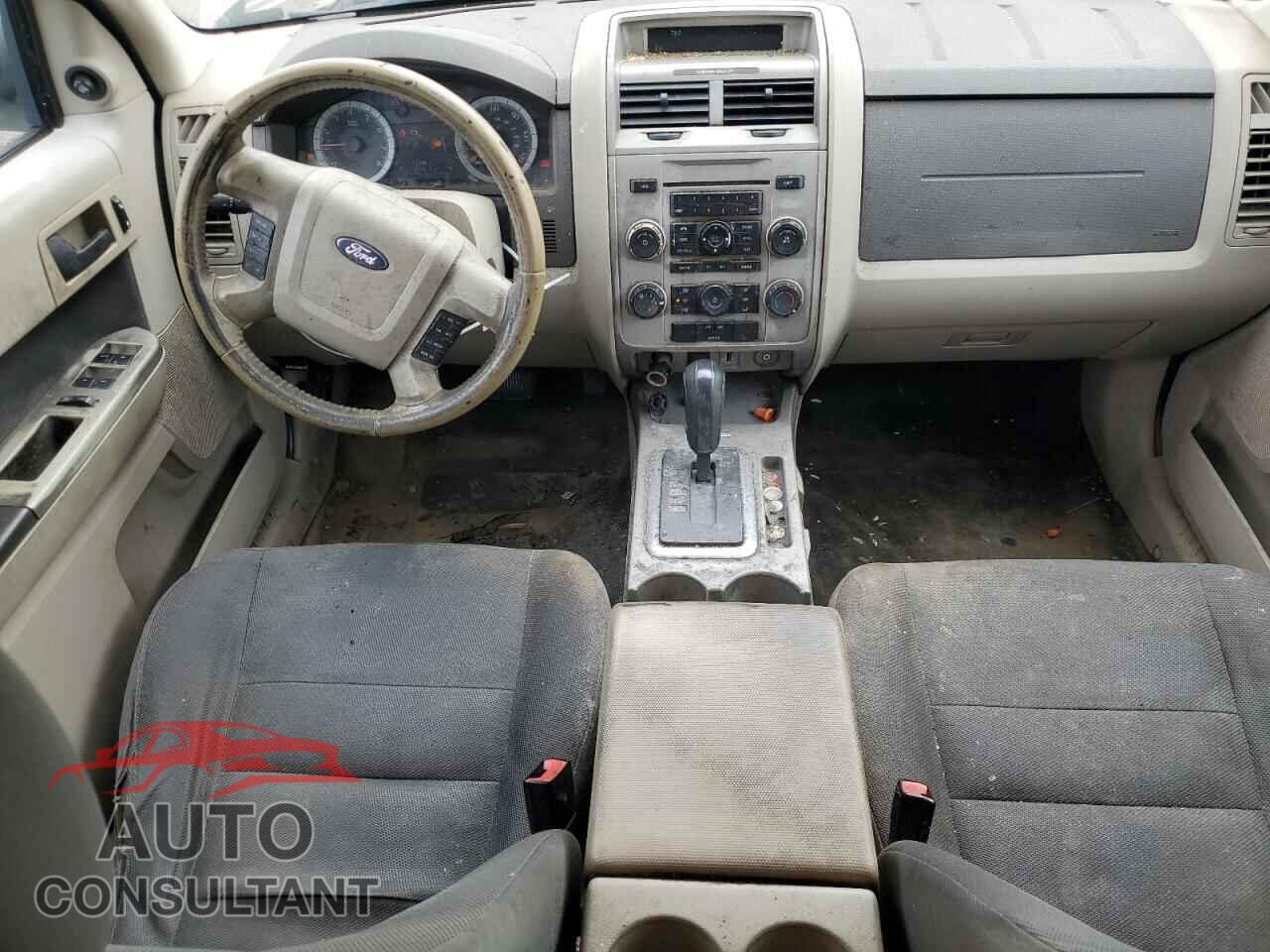 FORD ESCAPE 2009 - 1FMCU03779KA93204
