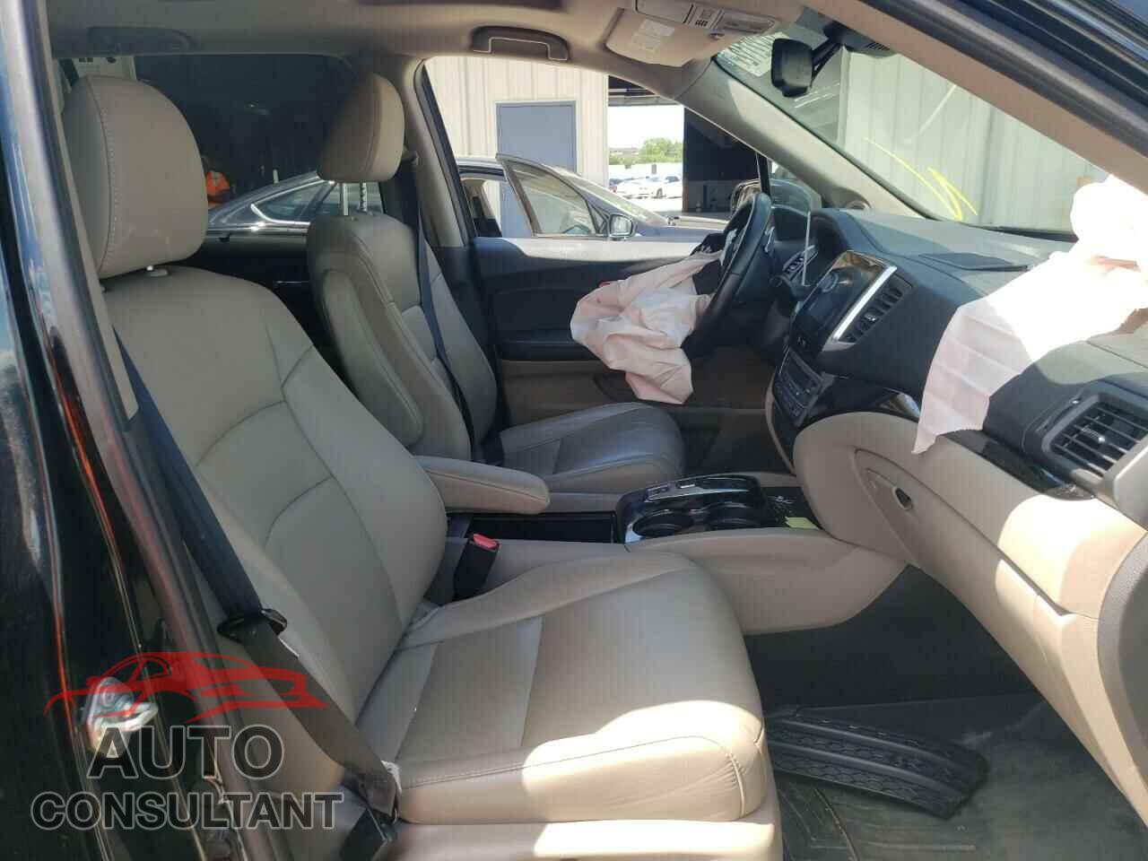 HONDA PILOT 2016 - 5FNYF6H95GB116281