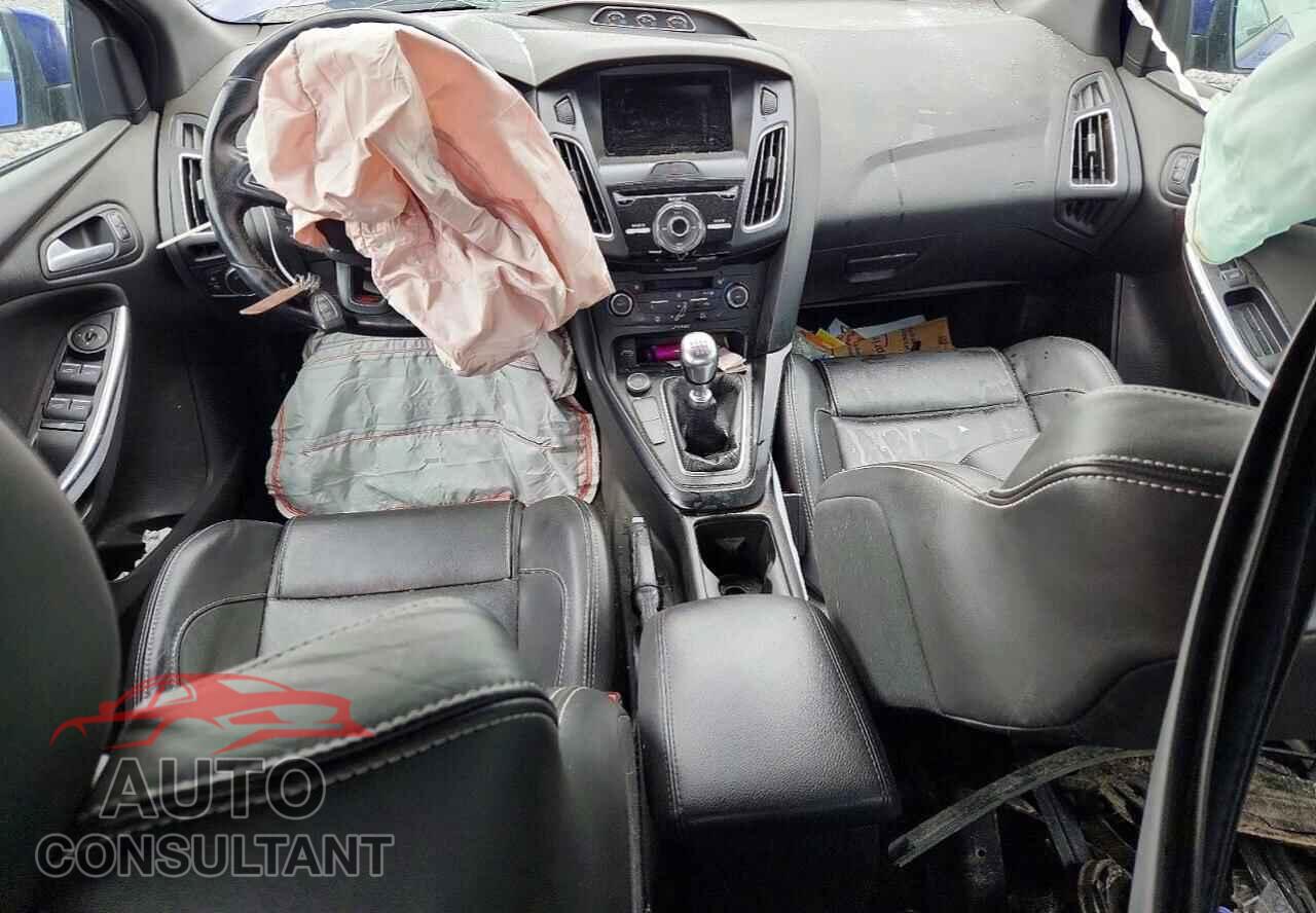 FORD FOCUS 2015 - 1FADP3L91FL306677