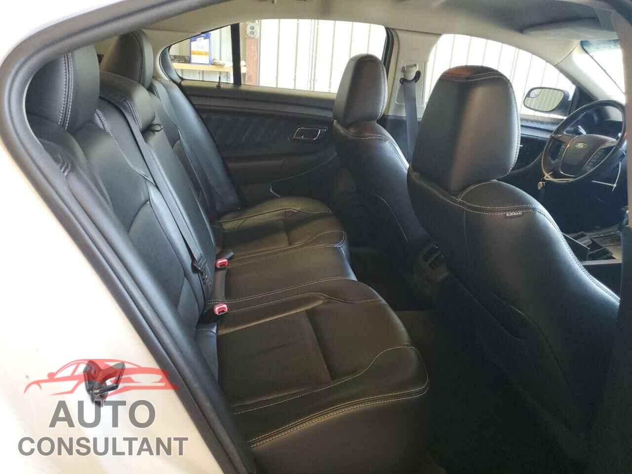 FORD TAURUS 2012 - 1FAHP2HW8CG133657