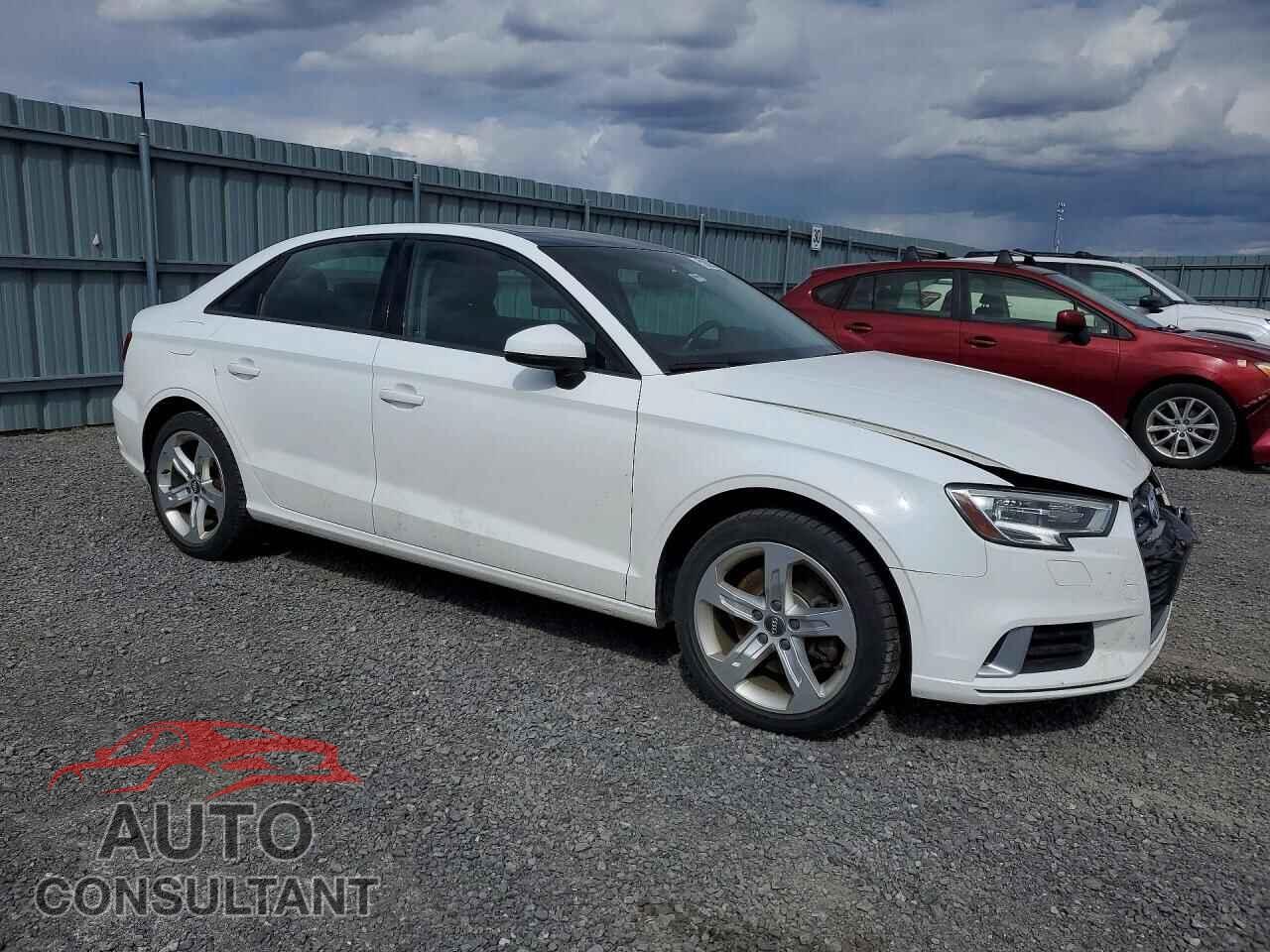 AUDI A3 2017 - WAUAUGFF4H1057138