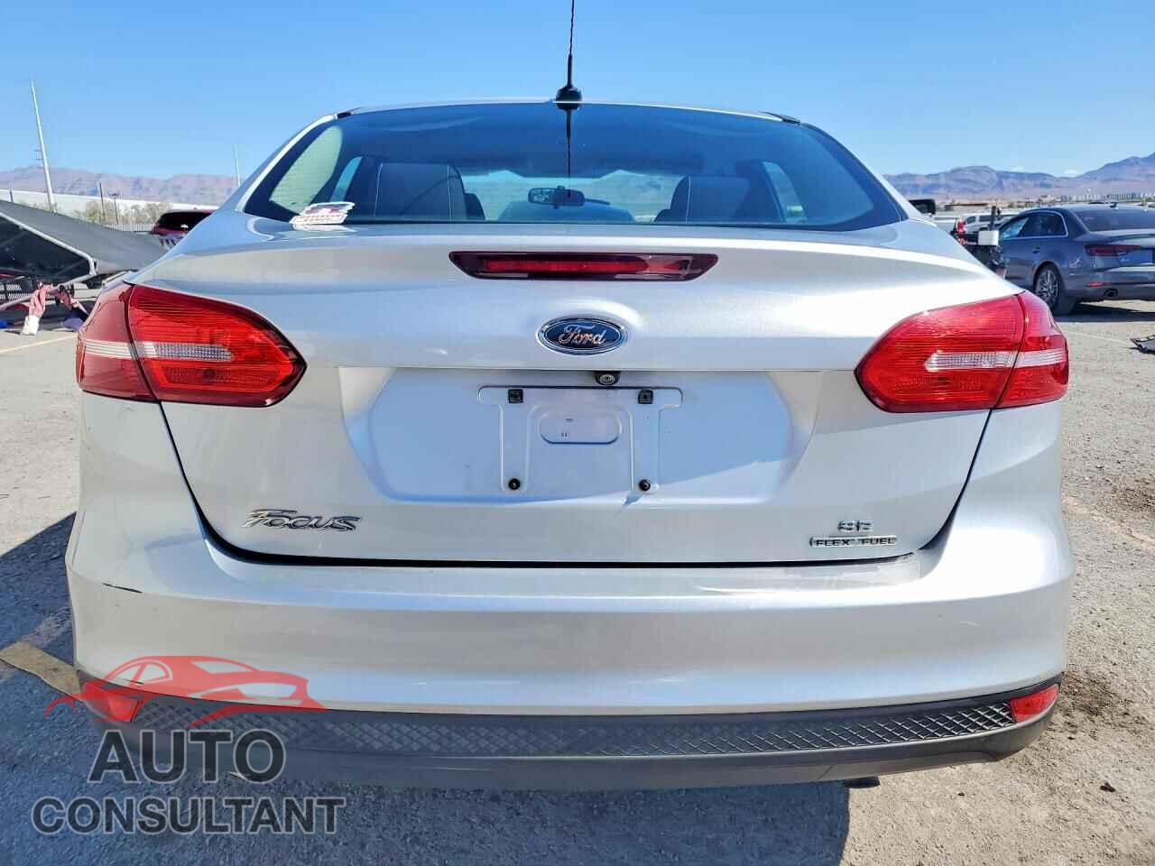 FORD FOCUS 2015 - 1FADP3F25FL221548