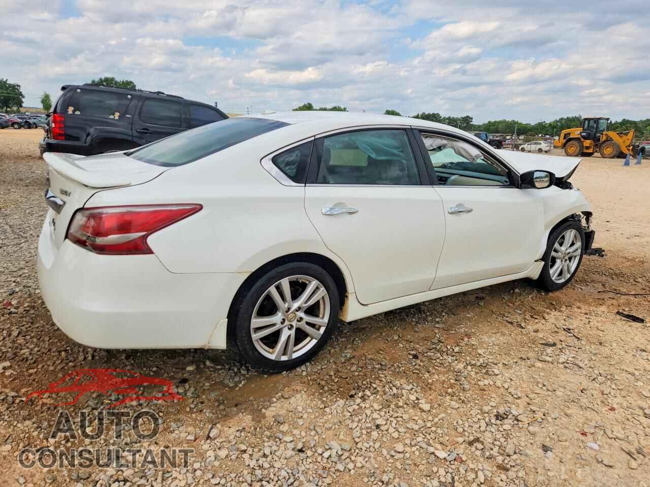 NISSAN ALTIMA 2013 - 1N4BL3AP1DN494610