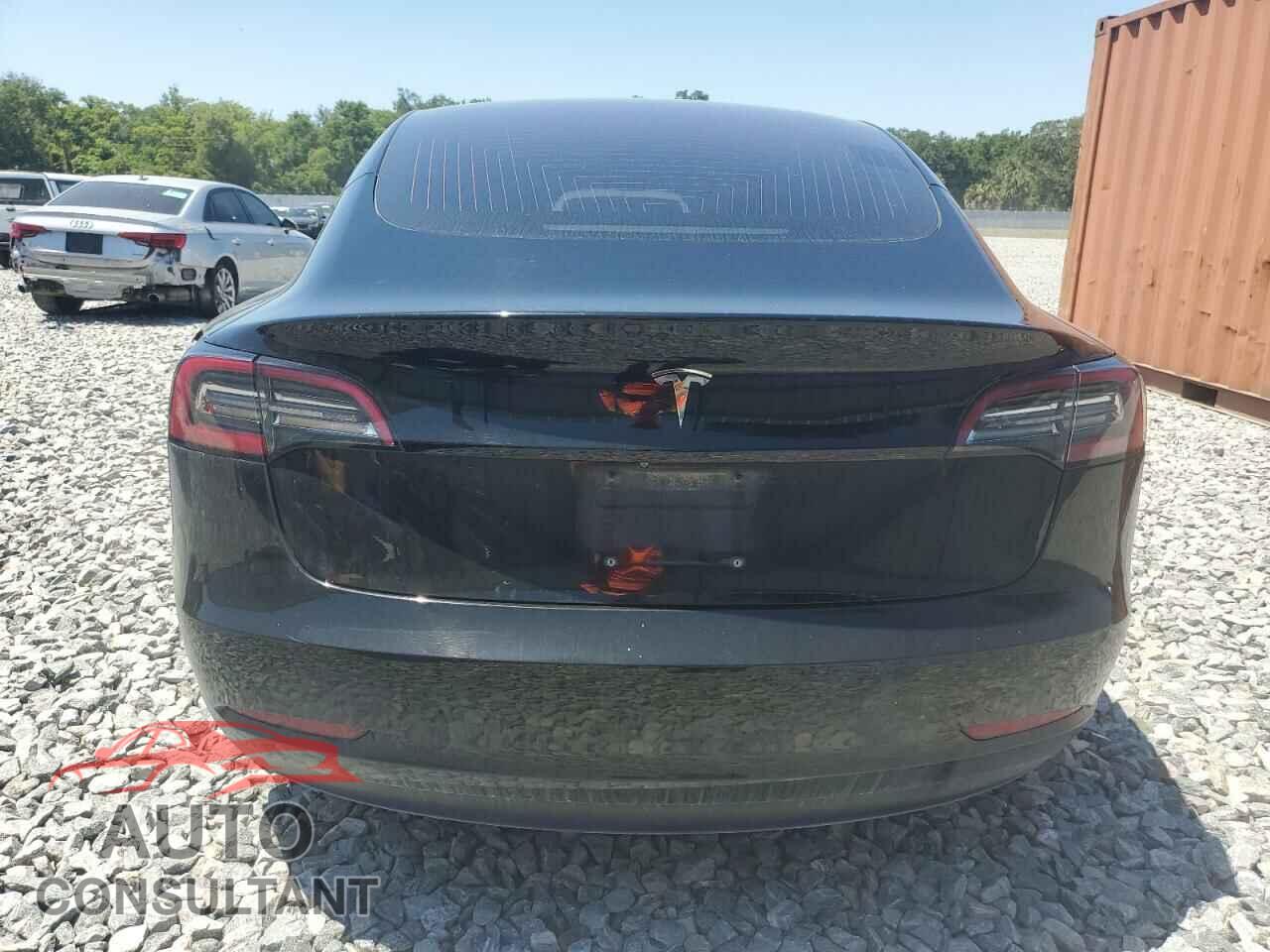 TESLA MODEL 3 2018 - 5YJ3E1EA1JF034411