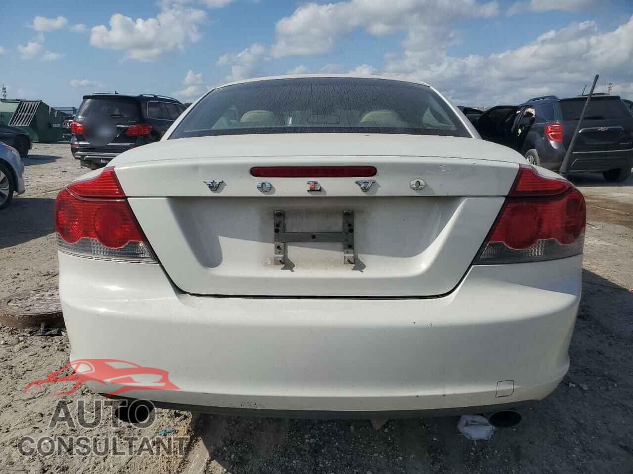 VOLVO C70 2009 - YV1MC67229J075397