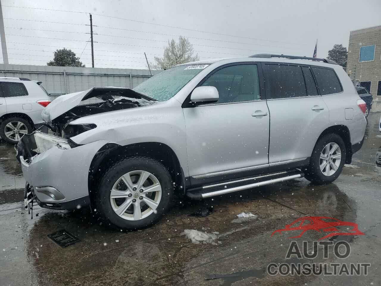 TOYOTA HIGHLANDER 2012 - 5TDBK3EH1CS127666