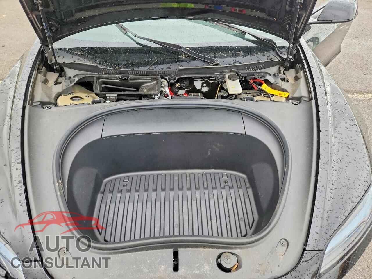 TESLA MODEL 3 2024 - 5YJ3E1EA1RF730343