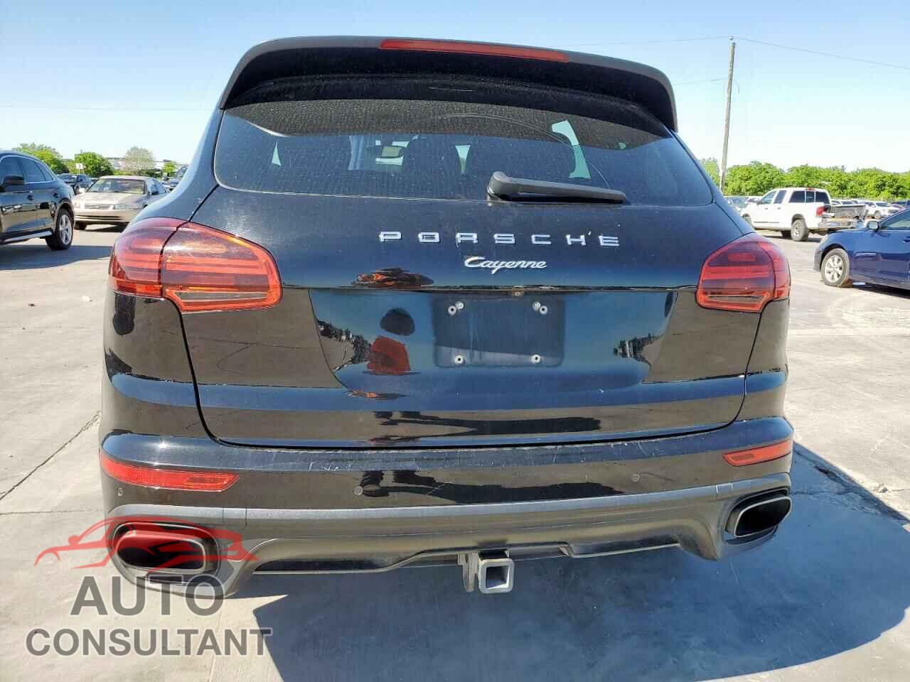 PORSCHE CAYENNE 2016 - WP1AA2A27GLA08827