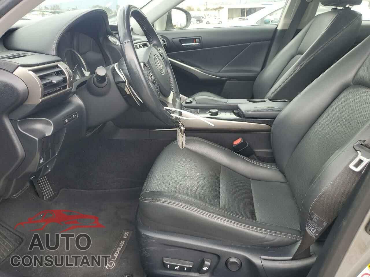 LEXUS IS 2014 - JTHBF1D24E5027512