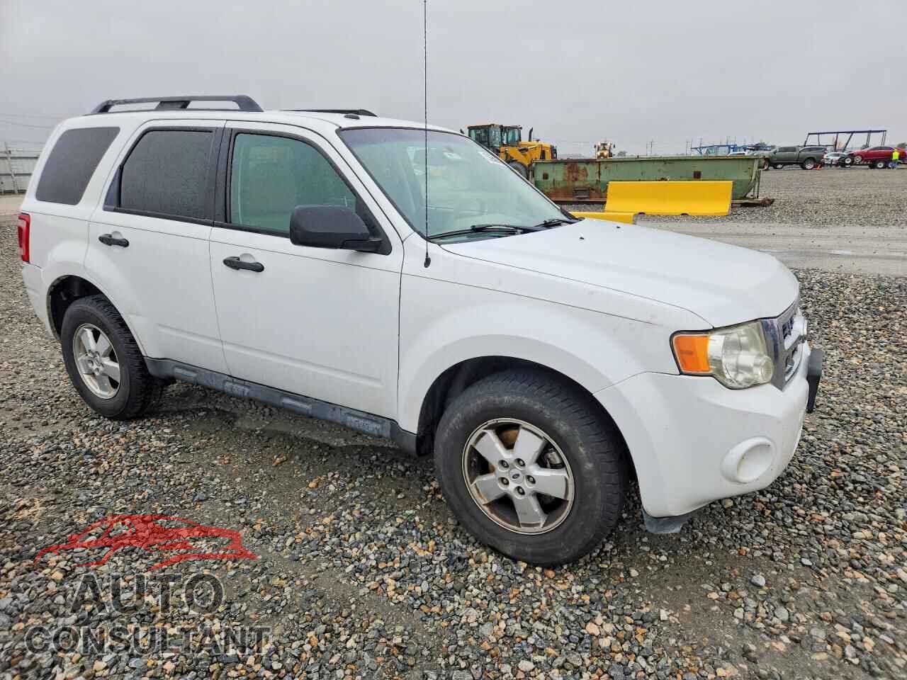 FORD ESCAPE 2011 - 1FMCU0D72BKB92775