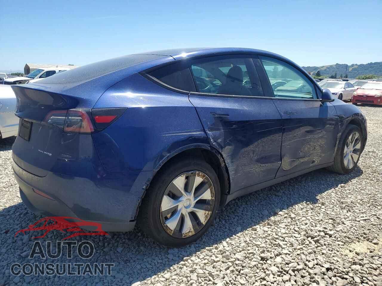 TESLA MODEL Y 2022 - 7SAYGDEE8NF319636
