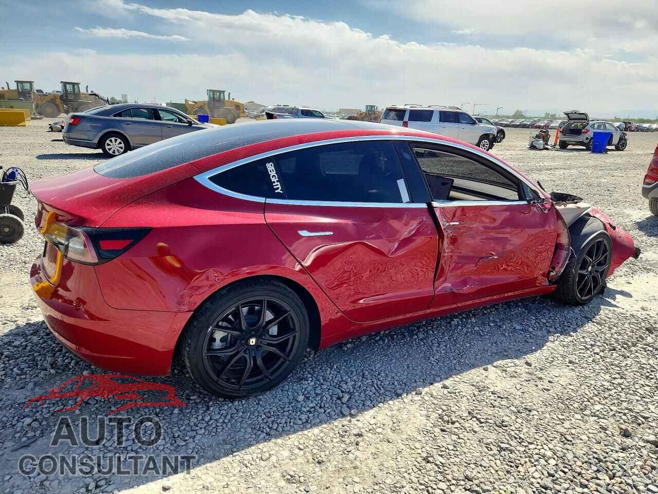 TESLA MODEL 3 2020 - 5YJ3E1EB1LF801282